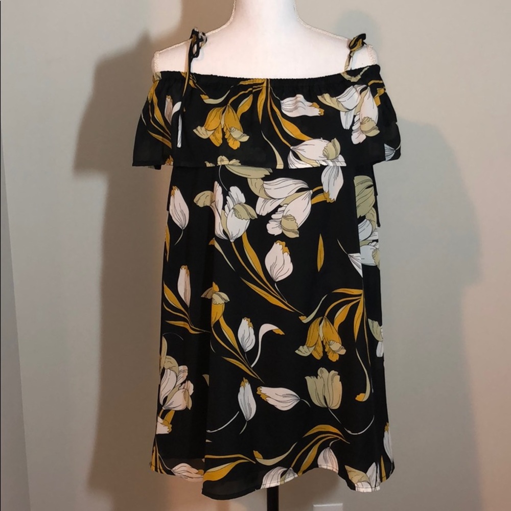 Convertible strap off shoulder tropical dress